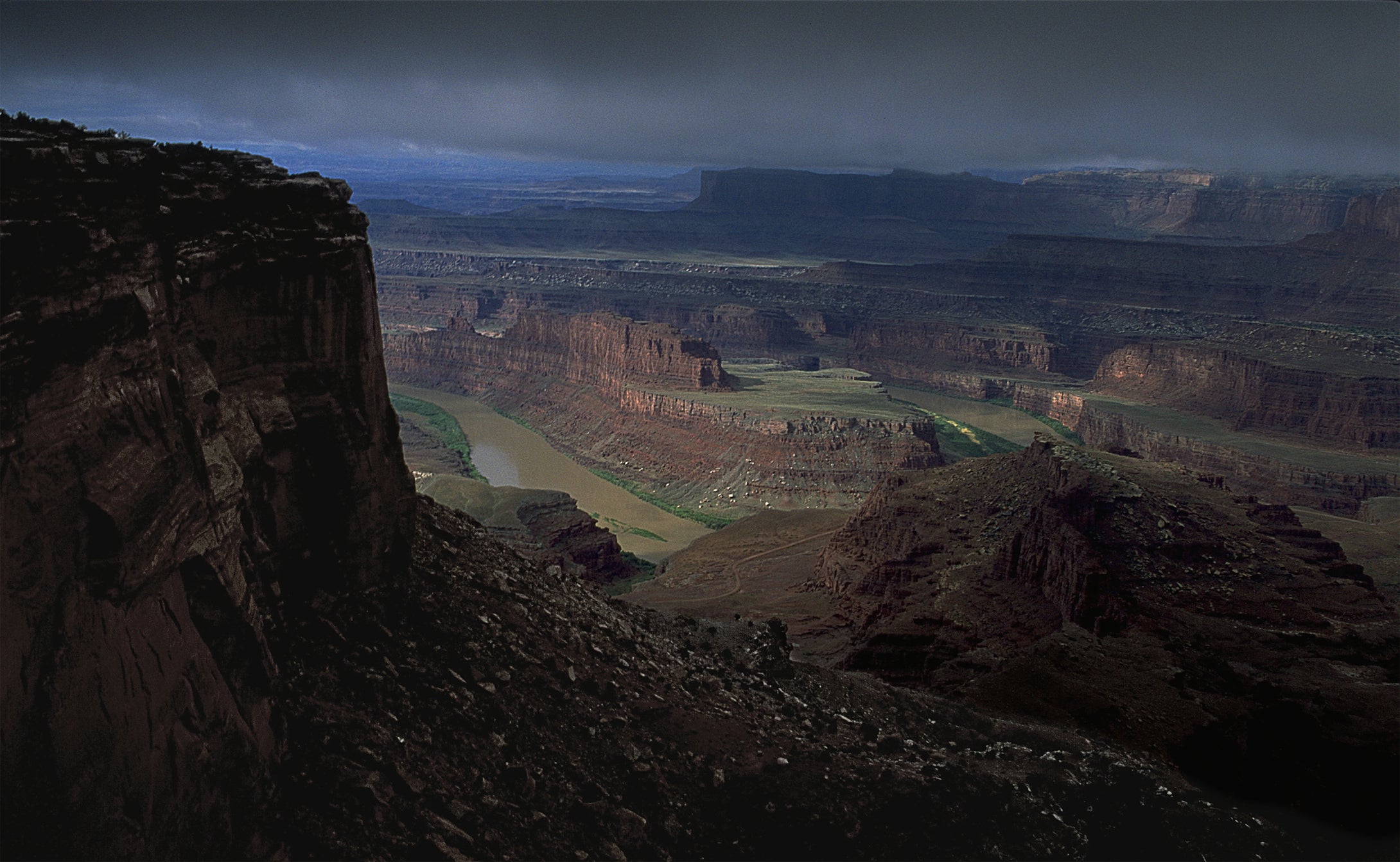 Canyonlands Overlook  Deadhores Point