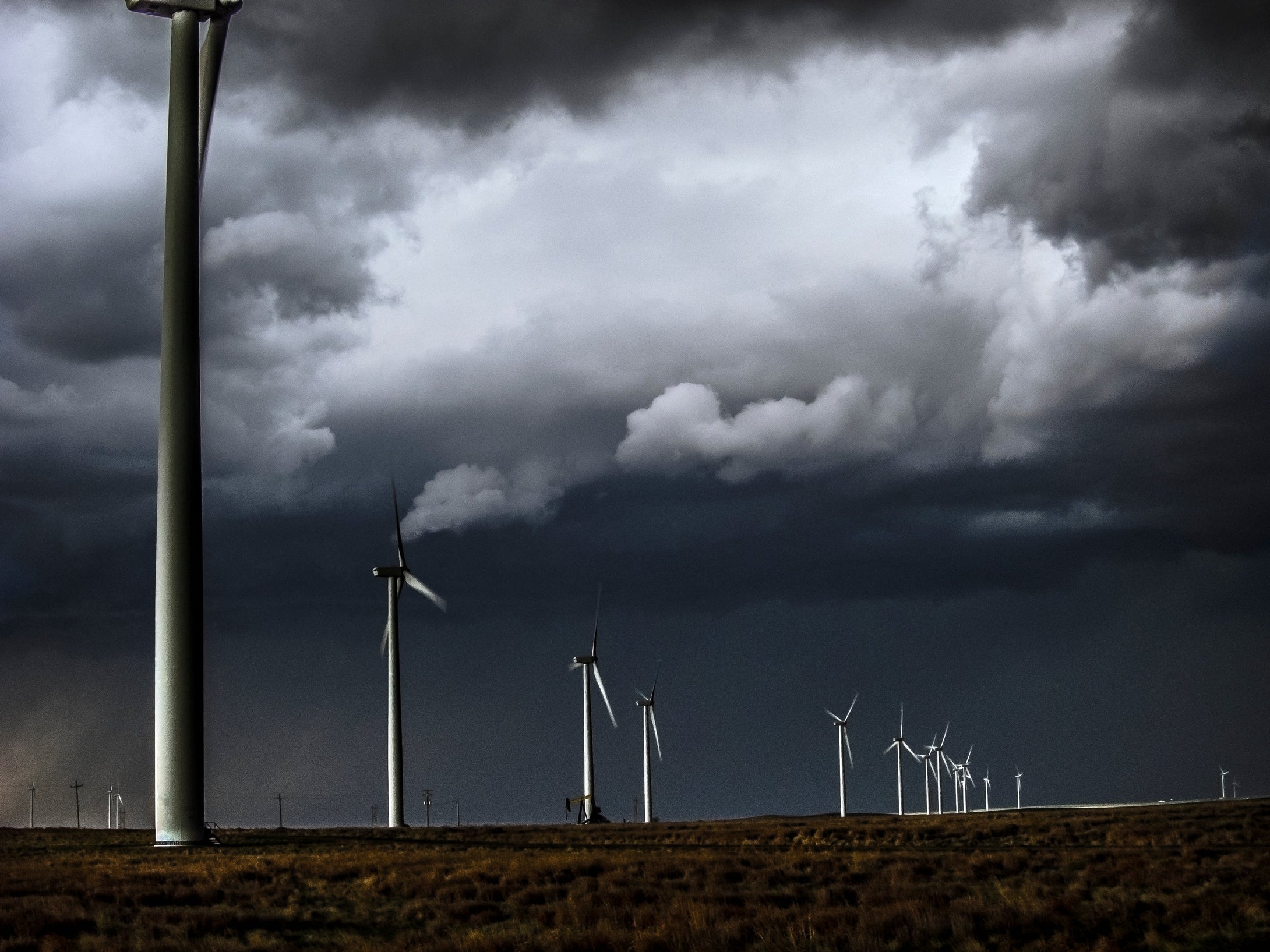 Peetz Table Wind Farm    Tornado Warning