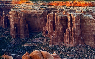 Cathedral Arch  Overlook  Arch Canyon   Southern  Utah