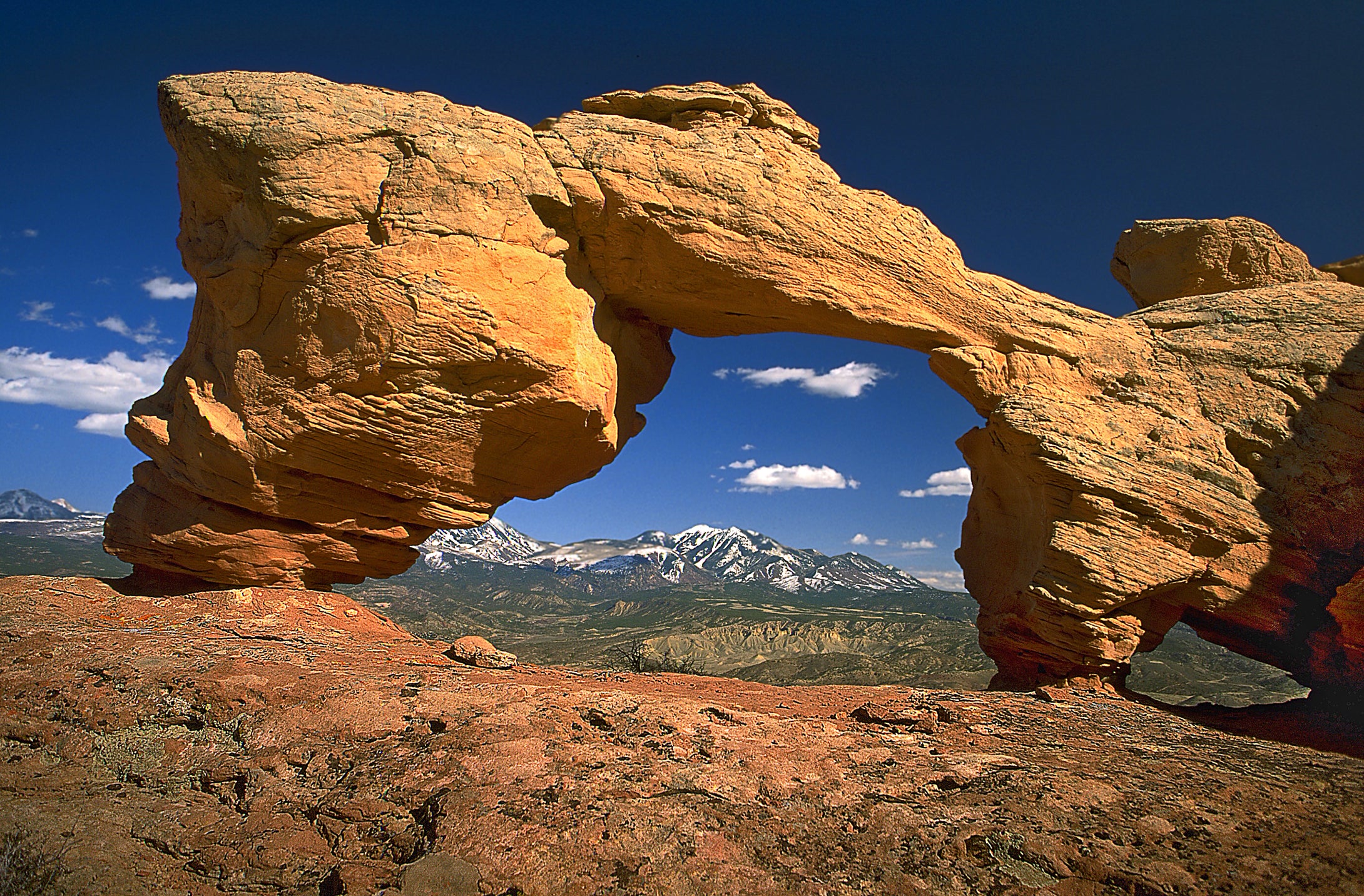 Tukuhnikivista Arch  Behind The Rocks  Moab Utah