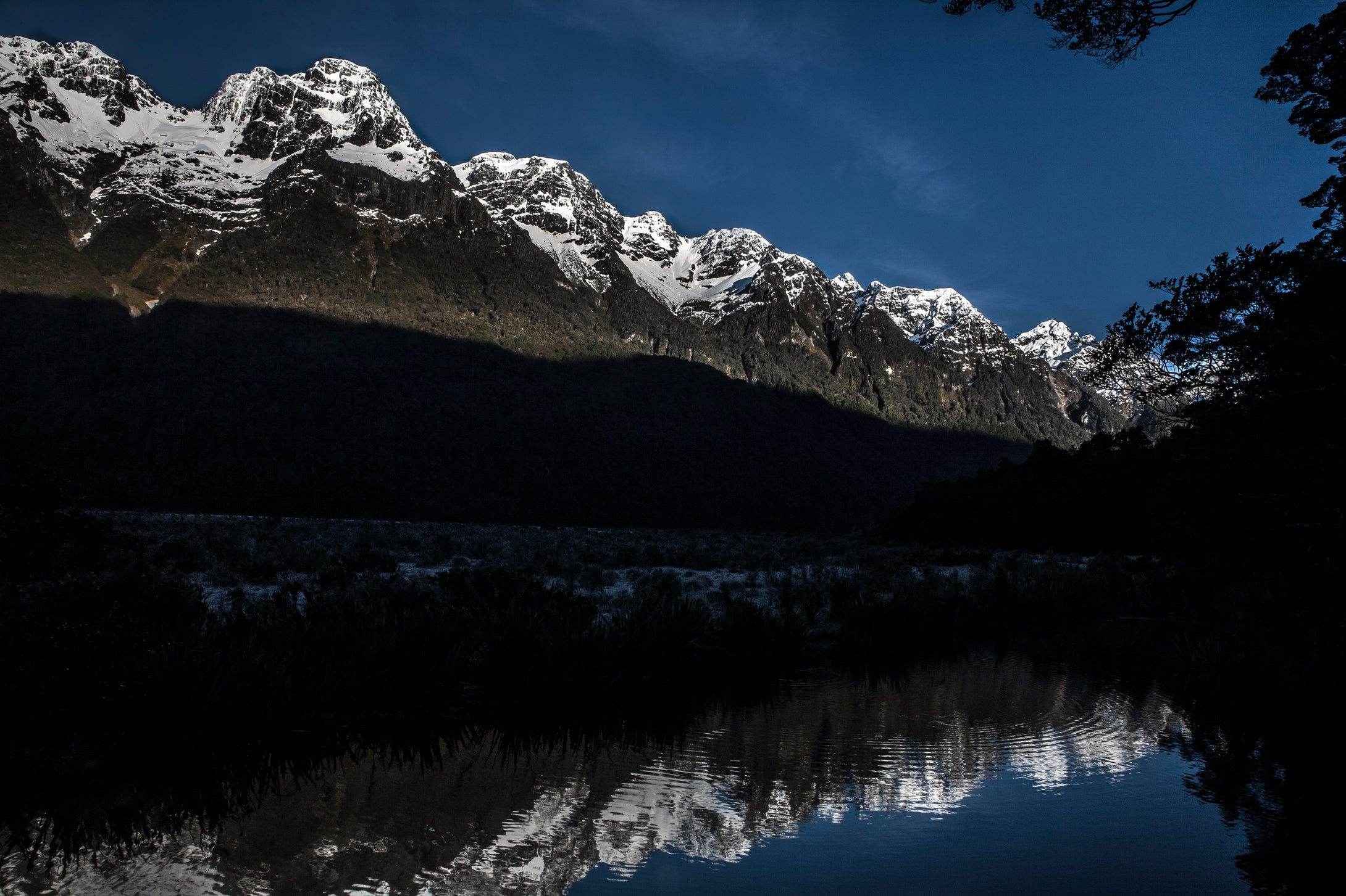 Mirror Lakes Te Anau  New Zealand